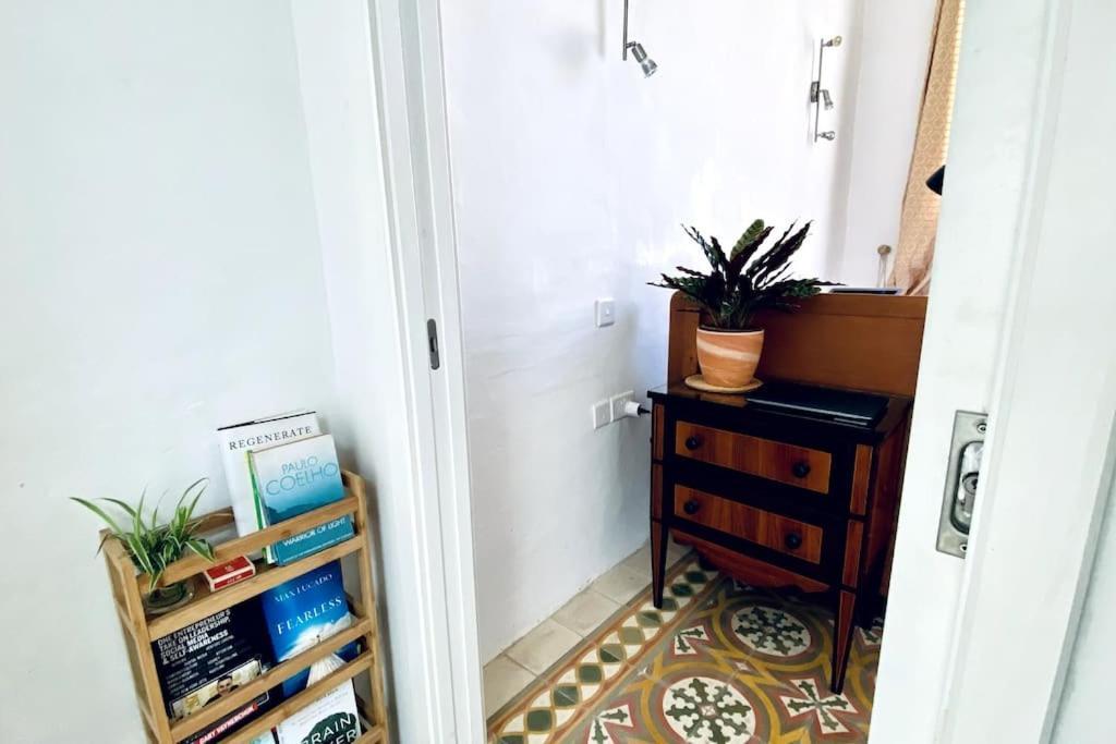 모스타 Free Breakfast, Pool, Spacious Aircon Hideaway 아파트 외부 사진