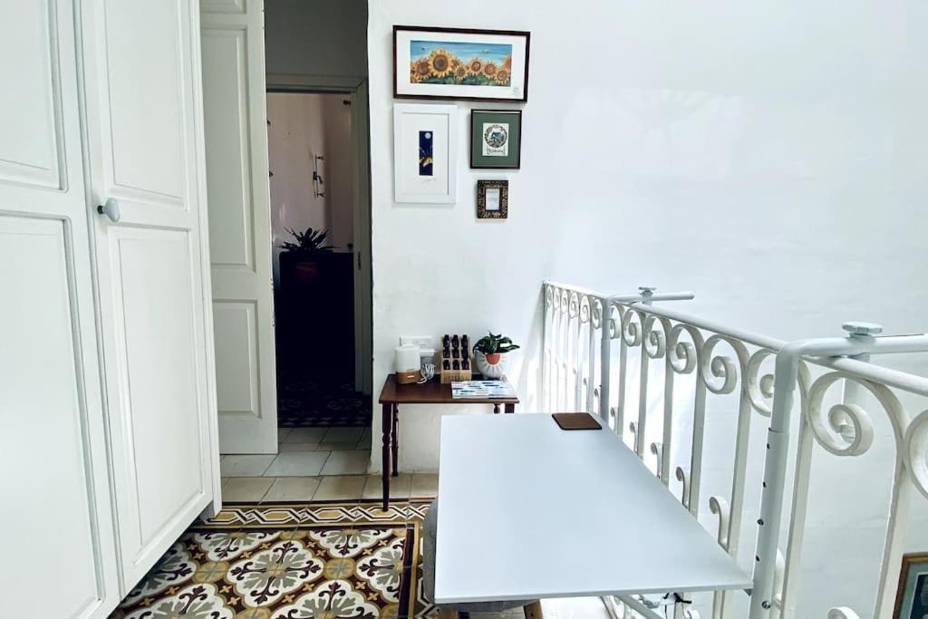 모스타 Free Breakfast, Pool, Spacious Aircon Hideaway 아파트 외부 사진